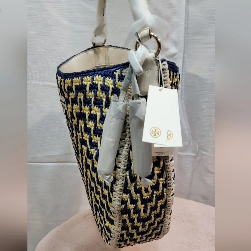 Tory Burch Thea Straw Bucket Shoulder Bag - Picture 6 of 7